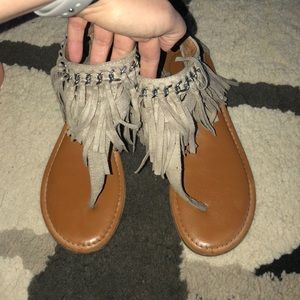 Buckle -Top Rated- fringe sandals!